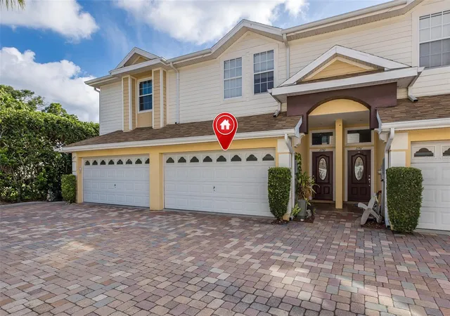 Photo 4 of Townhouse for sale at 2989 Estancia Pl, Clearwater, FL 33761 | MLS# TB8521843 | Listing updated on 2026-08-11