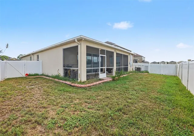 30th image of 2130 Roanoke Springs Dr, Ruskin, FL 33570 | MLS# TB8521851