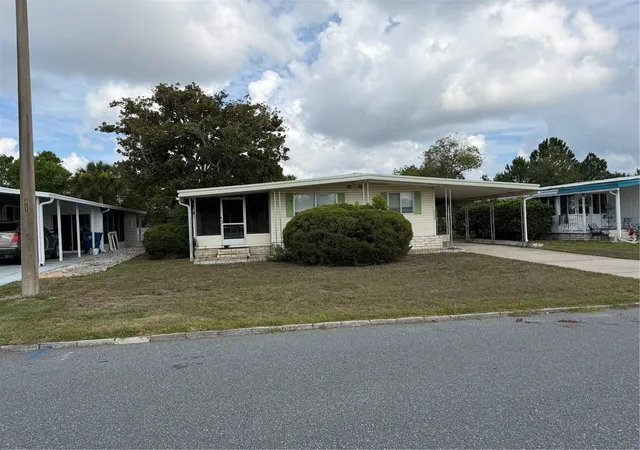 Photo 1 of Sale Pending at 12326 Conde Dr, Brooksville, FL 34613 | MLS# W7886956 | Listing updated on 2026-09-14