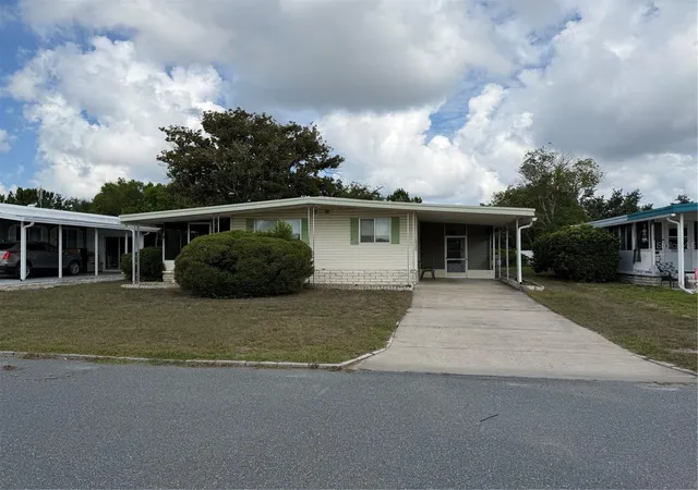 Photo 2 of Sale Pending at 12326 Conde Dr, Brooksville, FL 34613 | MLS# W7886956 | Listing updated on 2026-09-14