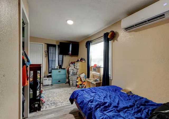 Listing Photo 4 - Condo for sale in building located at 124 S Noble, DAYTONA BEACH, FL 32118