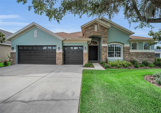 3rd image of 1629 Salmonberry St, Wesley Chapel, FL 33543 | MLS# W7886958