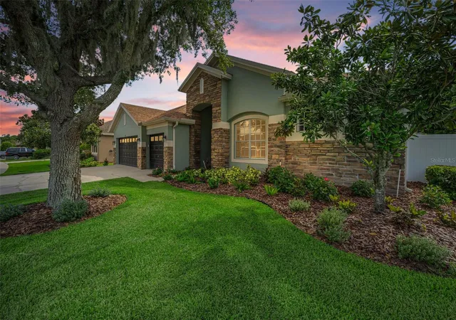 Photo 4 of Single family home for sale at 1629 Salmonberry St, Wesley Chapel, FL 33543 | MLS# W7886958 | Listing updated on 2026-10-09
