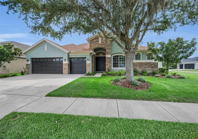 Photo 1 of Single family home for sale at 1629 Salmonberry St, Wesley Chapel, FL 33543 | MLS# W7886958 | Listing updated on 2026-10-09