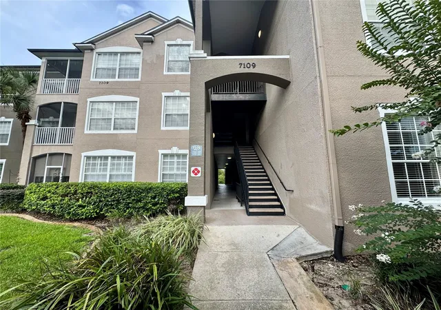 Photo 2 of Condo for sale at 7109 Yacht Basin Ave #418, Orlando, FL 32835 | MLS# S5152302 | Listing updated on 2026-08-26