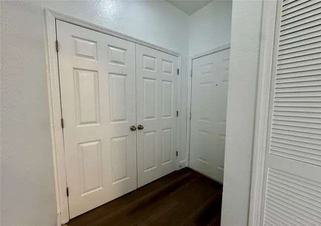 Listing Photo 5 - Condo for sale in building located at 7109 Yacht Basin Ave, Orlando, FL 32835 - Unit #418