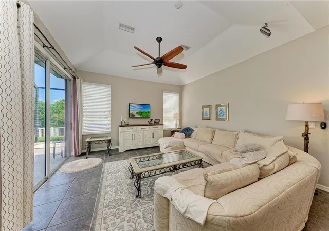 Homes for sale in Lakewood Ranch, FL | 10918 Bullrush Ter, Lakewood Ranch, FL 34202 | MLS# A4697788