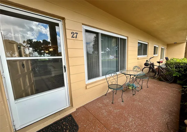 4th image of 2467 Finlandia Ln #27, Clearwater, FL 33763 | MLS# TB8521887