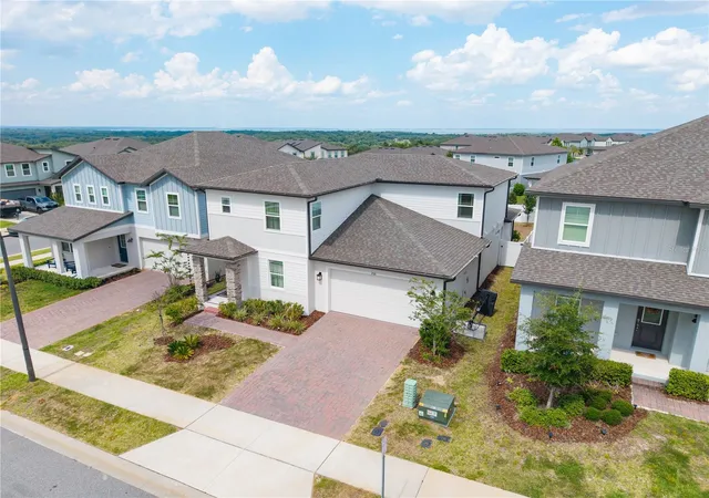Photo 2 of Single family home for sale at 2326 Raven Ridge Rd, Clermont, FL 34715 | MLS# O6418959 | Listing updated on 2026-08-14