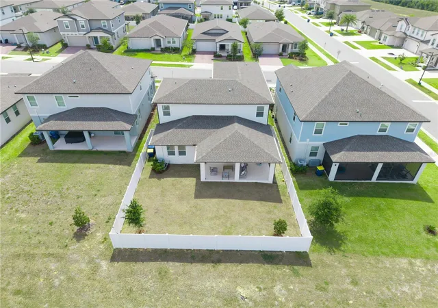Photo 3 of Single family home for sale at 2326 Raven Ridge Rd, Clermont, FL 34715 | MLS# O6418959 | Listing updated on 2026-08-14