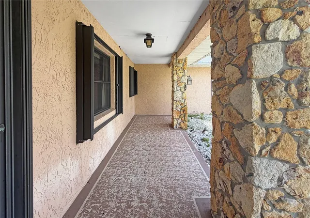Photo 2 of Single family home for sale at 2417 Travelers Palm Dr, Edgewater, FL 32141 | MLS# O6418971 | Listing updated on 2026-07-30