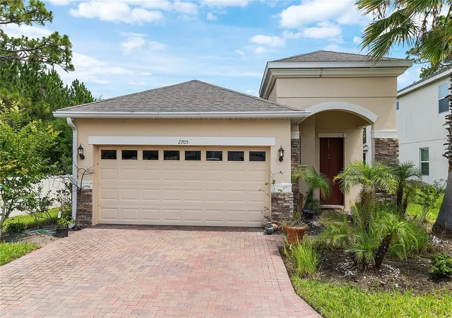 Photo 1 of Single family home for sale at 2705 Giralda Ct, Kissimmee, FL 34743 | MLS# O6418975 | Listing updated on 2026-08-15