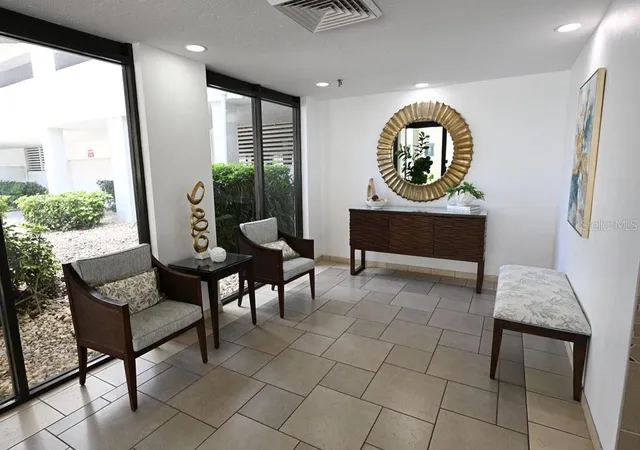 2nd image of 1100 Benjamin Franklin Dr #502, Sarasota, FL 34236 | MLS# A4697797