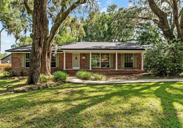 4th image of 25747 Sw 19Th Ave, Newberry, FL 32669 | MLS# GC541381