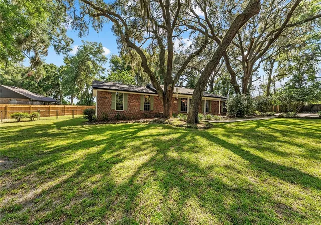 5th image of 25747 Sw 19Th Ave, Newberry, FL 32669 | MLS# GC541381