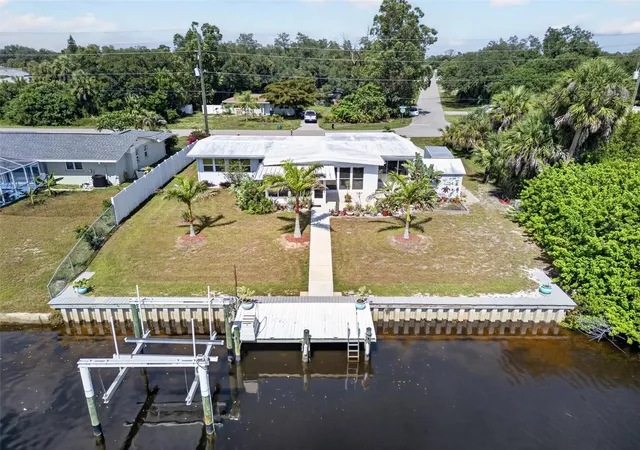 Photo 2 of Single family home for sale at 3349 Rock Crk Dr, Port Charlotte, FL 33948 | MLS# C7527631 | Listing updated on 2026-08-21