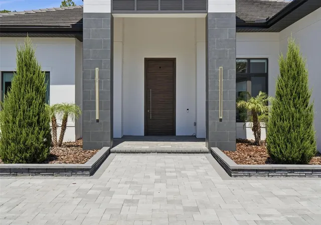 Photo 3 of Single family home for sale at 15800 Pendio Dr, Bella Collina, FL 34756 | MLS# O6418979 | Listing updated on 2026-07-13