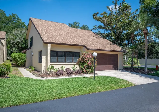 Homes for sale in Mulberry, FL | 4370 Creekwood Ln, Mulberry, FL 33860 | MLS# L4962966