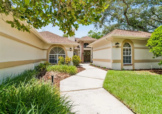 2nd image of 18106 Fairmead Ct, Lutz, FL 33548 | MLS# TB8521936