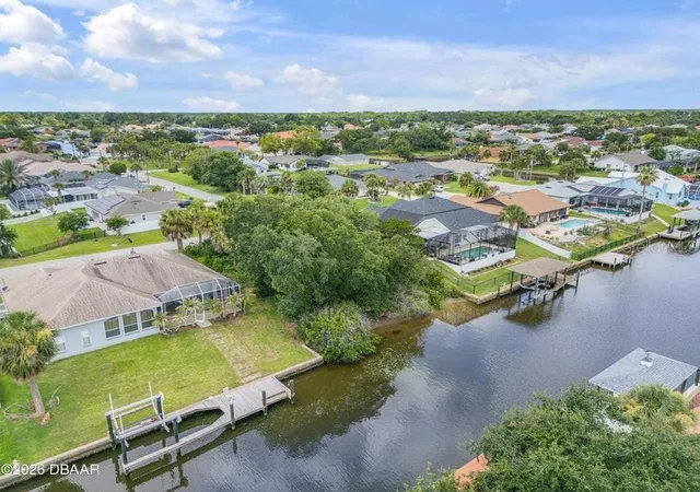 3rd image of 9 N Christopher Ct, Palm Coast, FL 32137 | MLS# V4949797