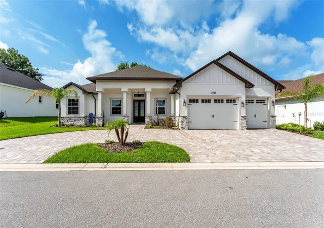 Photo 1 of Single family home for sale at 2729 Sunrise Landing Ln, Lakeland, FL 33812 | MLS# L4962968 | Listing updated on 2026-10-03