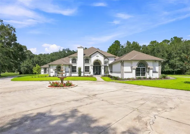 Photo 3 of Single family home for sale at 3510 Ne 156th Avenue, Gainesville, FL 32609 | MLS# GC541385 | Listing updated on 2026-10-10