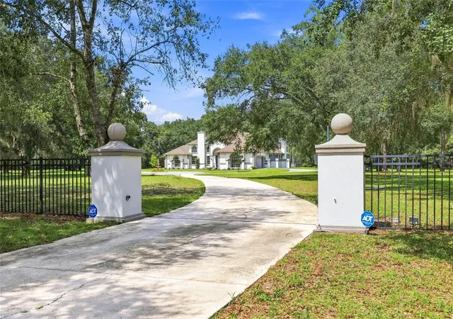Photo 3 of Single family home for sale at 3510 NE 156th Avenue, Gainesville, FL 32609 | MLS# GC541385 | Listing updated on 2026-10-10