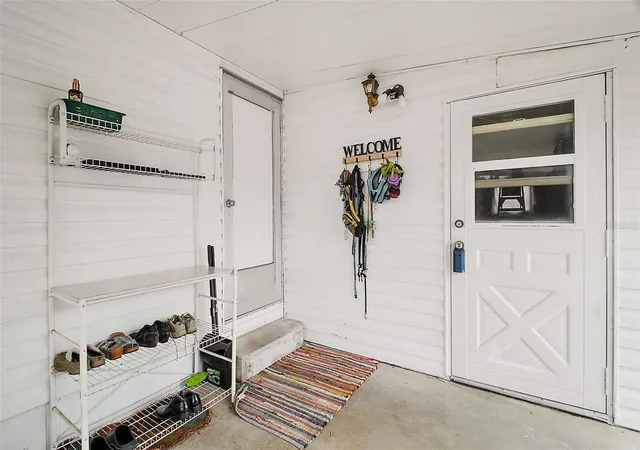 Photo 3 of Manufactured home for sale at 11723 Magnolia Ave, Tavares, FL 32778 | MLS# G5114145 | Listing updated on 2026-07-19