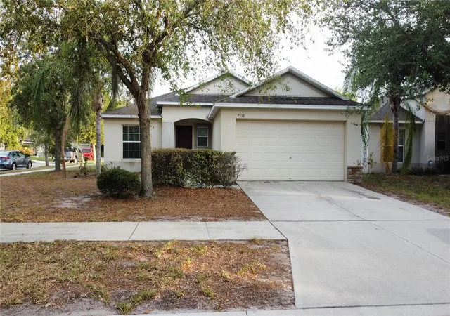 3rd image of 7538 Turtle View Dr, Sun City Center, FL 33573 | MLS# TB8521943