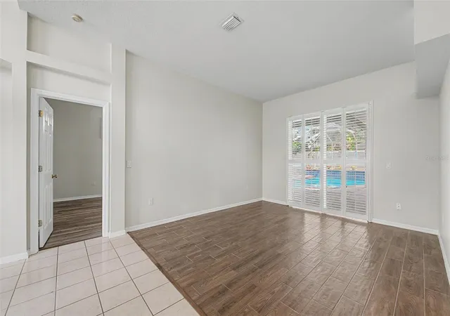 5th image of 4332 Swift Cir, Valrico, FL 33596 | MLS# TB8521944