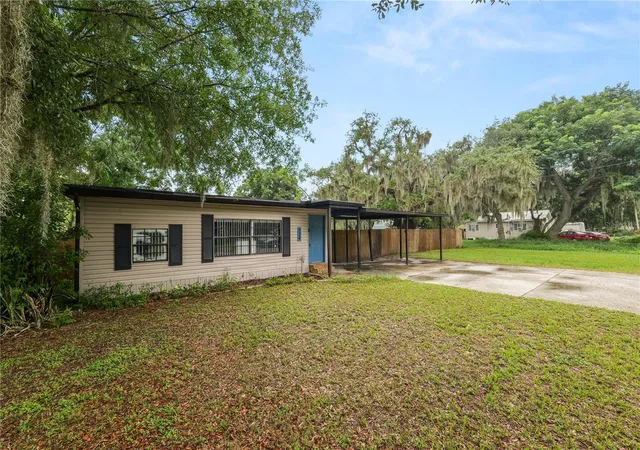 Photo 2 of Single family home for sale at 124 Griffin Ave, Lakeland, FL 33801 | MLS# L4962969 | Listing updated on 2026-09-24