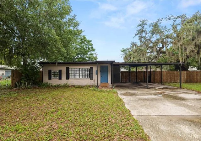 Photo 3 of Single family home for sale at 124 Griffin Ave, Lakeland, FL 33801 | MLS# L4962969 | Listing updated on 2026-09-24