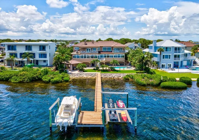 2nd image of 2057 N Pointe Alexis Dr, Tarpon Springs, FL 34689 | MLS# TB8521950