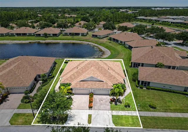 Photo 3 of Single family home for sale at 2593 Cottonwood Ln, North Port, FL 34289 | MLS# C7527635 | Listing updated on 2026-08-09