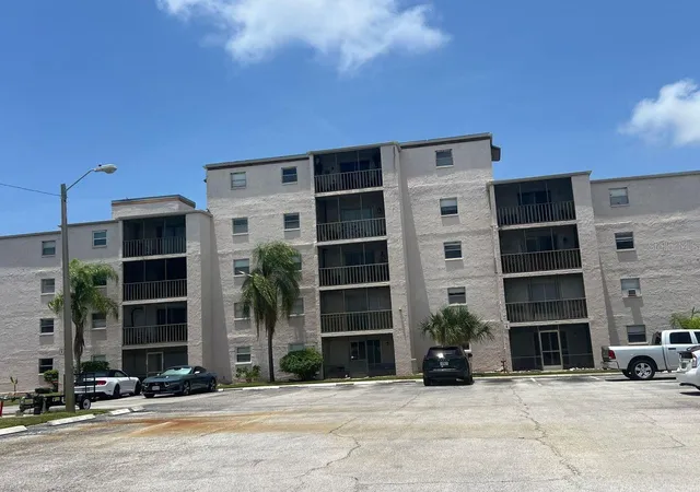 2nd image of 5541 Bay Blvd #107, Port Richey, FL 34668 | MLS# TB8521953