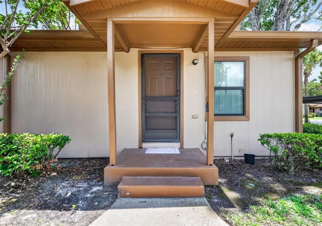 Homes for sale in Winter Garden, FL | 304 Eron Wy #2, Winter Garden, FL 34787 | MLS# O6419000