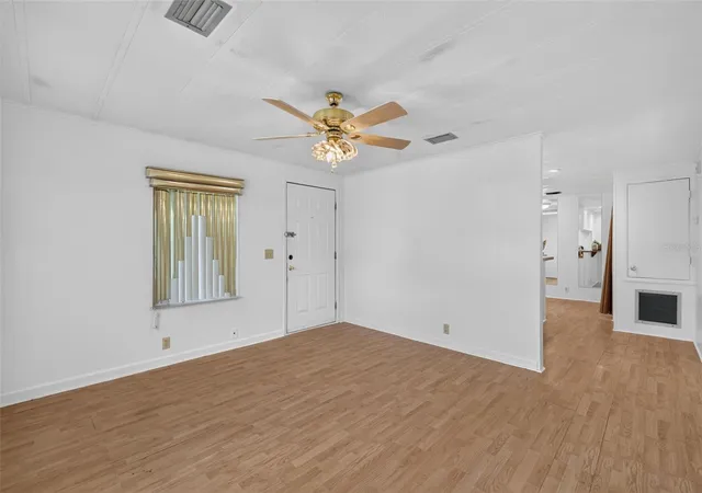 Listing Photo 4 - Condo for sale in building located at 304 Eron Wy, WINTER GARDEN, FL 34787 - Unit #2