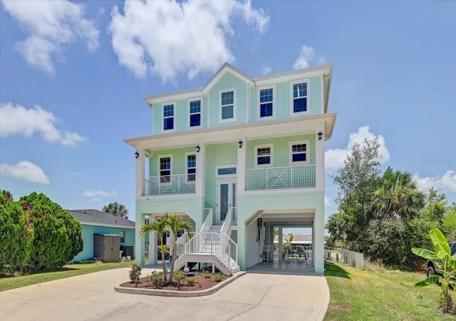 Homes for sale in Hernando Beach, FL | 4389 5Th Isle Dr, Hernando Beach, FL 34607 | MLS# TB8521960