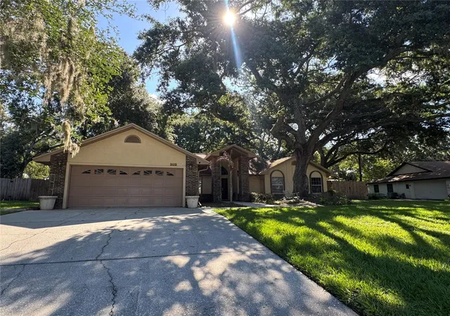 2nd image of 915 Heatherbrook Dr, Auburndale, FL 33823 | MLS# P4939118