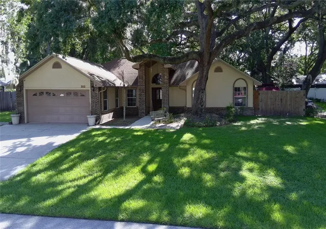 Photo 4 of Single family home for sale at 915 Heatherbrook Dr, Auburndale, FL 33823 | MLS# P4939118 | Listing updated on 2026-10-10
