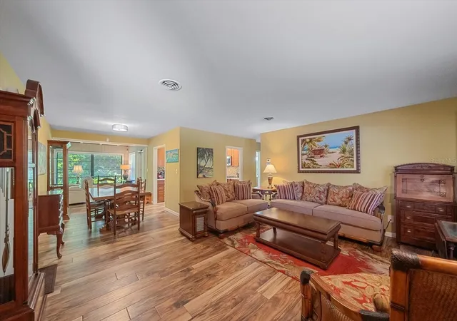 Photo 4 of Single family home for sale at 2462 Clematis St, Sarasota, FL 34239 | MLS# A4697812 | Listing updated on 2026-08-24