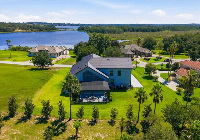Photo 3 of Single family home for sale at 17025 Royal Palm Dr, Groveland, FL 34736 | MLS# O6419022 | Listing updated on 2026-08-24