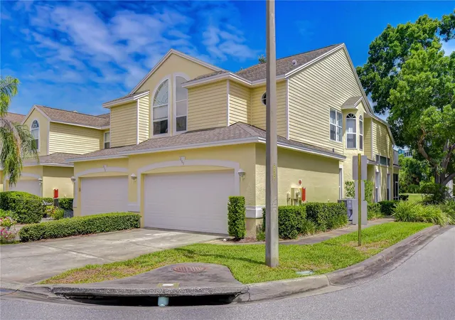 Photo 1 of Townhouse for sale at 1050 Starkey Rd #2105, Largo, FL 33771 | MLS# TB8521991 | Listing updated on 2026-10-01