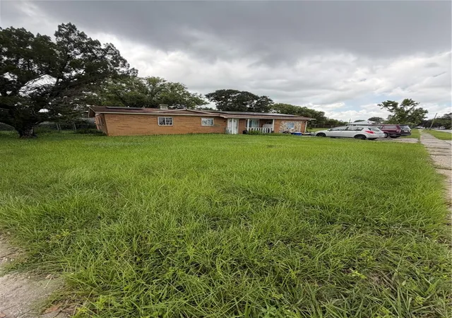 2nd image of 2880 Saturn Dr, Titusville, FL 32796 | MLS# A4697818