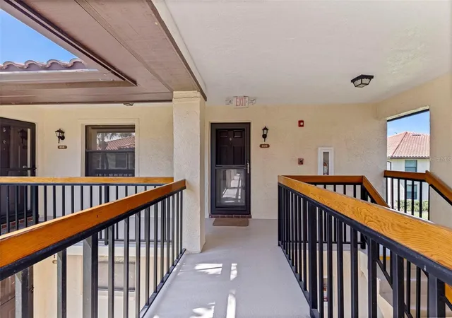 2nd image of 809 Hammock Pine Blvd, Clearwater, FL 33761 | MLS# TB8521998