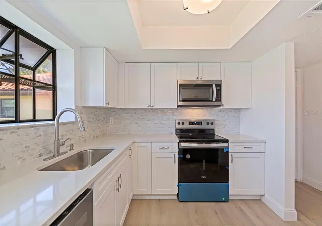 5th image of 809 Hammock Pine Blvd, Clearwater, FL 33761 | MLS# TB8521998