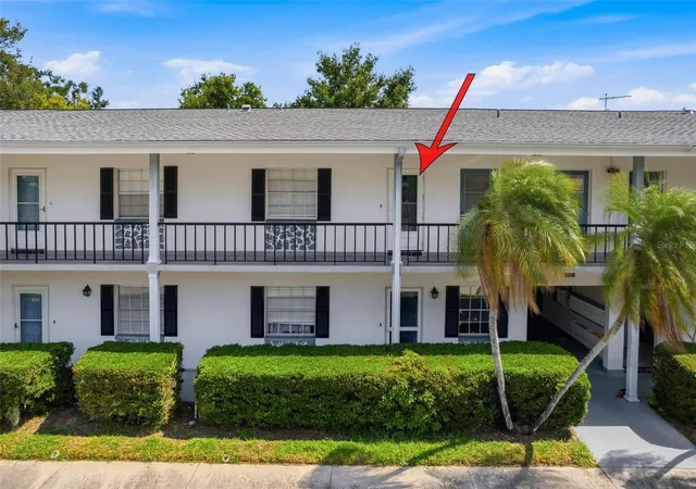 2nd image of 100 Glennes Ln #204, Dunedin, FL 34698 | MLS# TB8522007