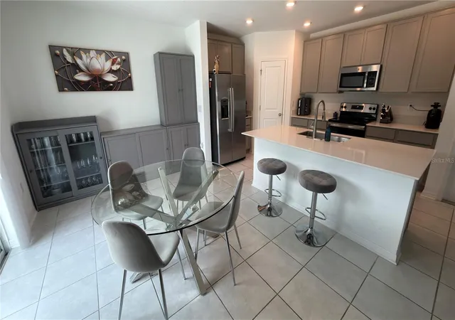 Photo 3 of Single family home for sale at 637 Bell Prairie Cir, Lake Wales, FL 33859 | MLS# O6419040 | Listing updated on 2026-06-23