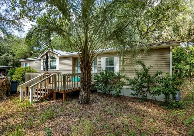 2nd image of 819 Lenore Ave, Interlachen, FL 32148 | MLS# O6419041