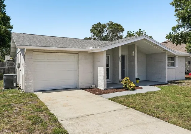 Photo 2 of Single family home for sale at 7215 Mayfield Dr, Port Richey, FL 34668 | MLS# W7886968 | Listing updated on 2026-10-02